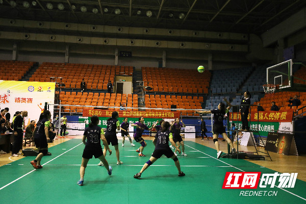 菁英赛场精彩上演,中国队获得瞩目成绩 菁英赛场精彩上演,中国队获得瞩目成绩