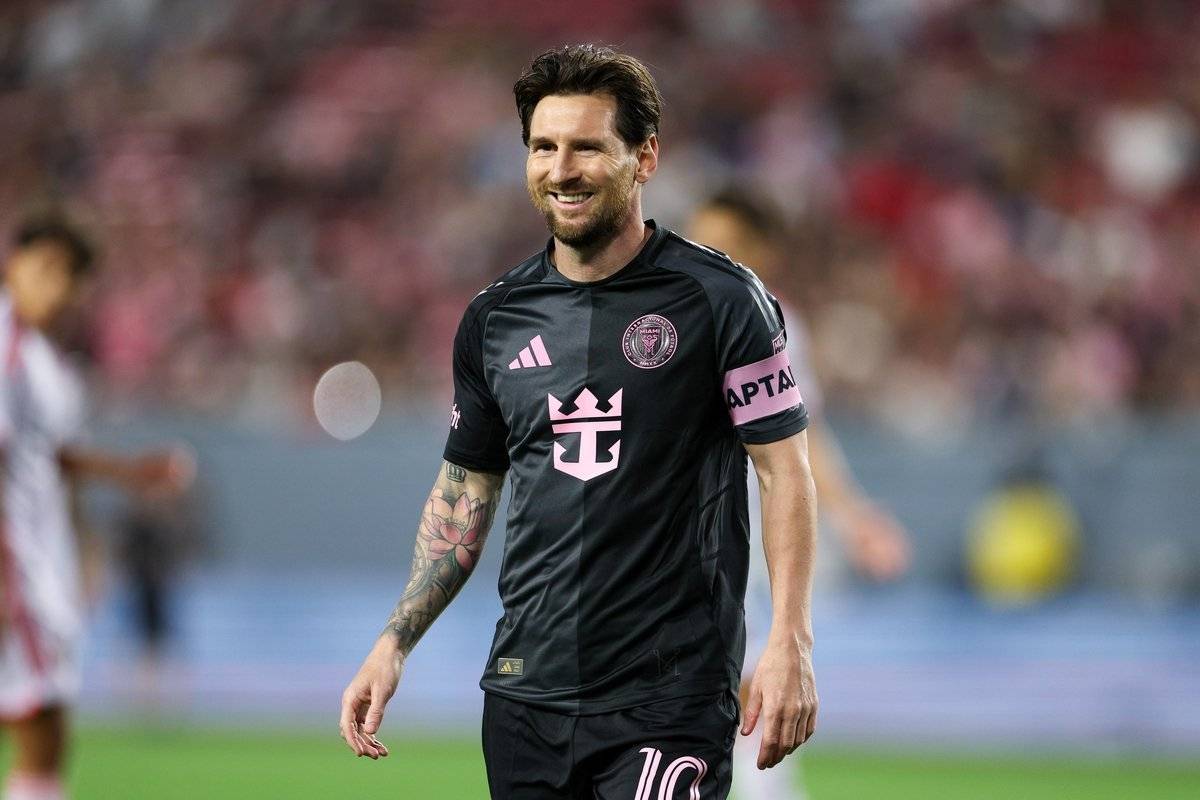 开云APP-梅西闪耀全场，率队取得胜利实现逆转