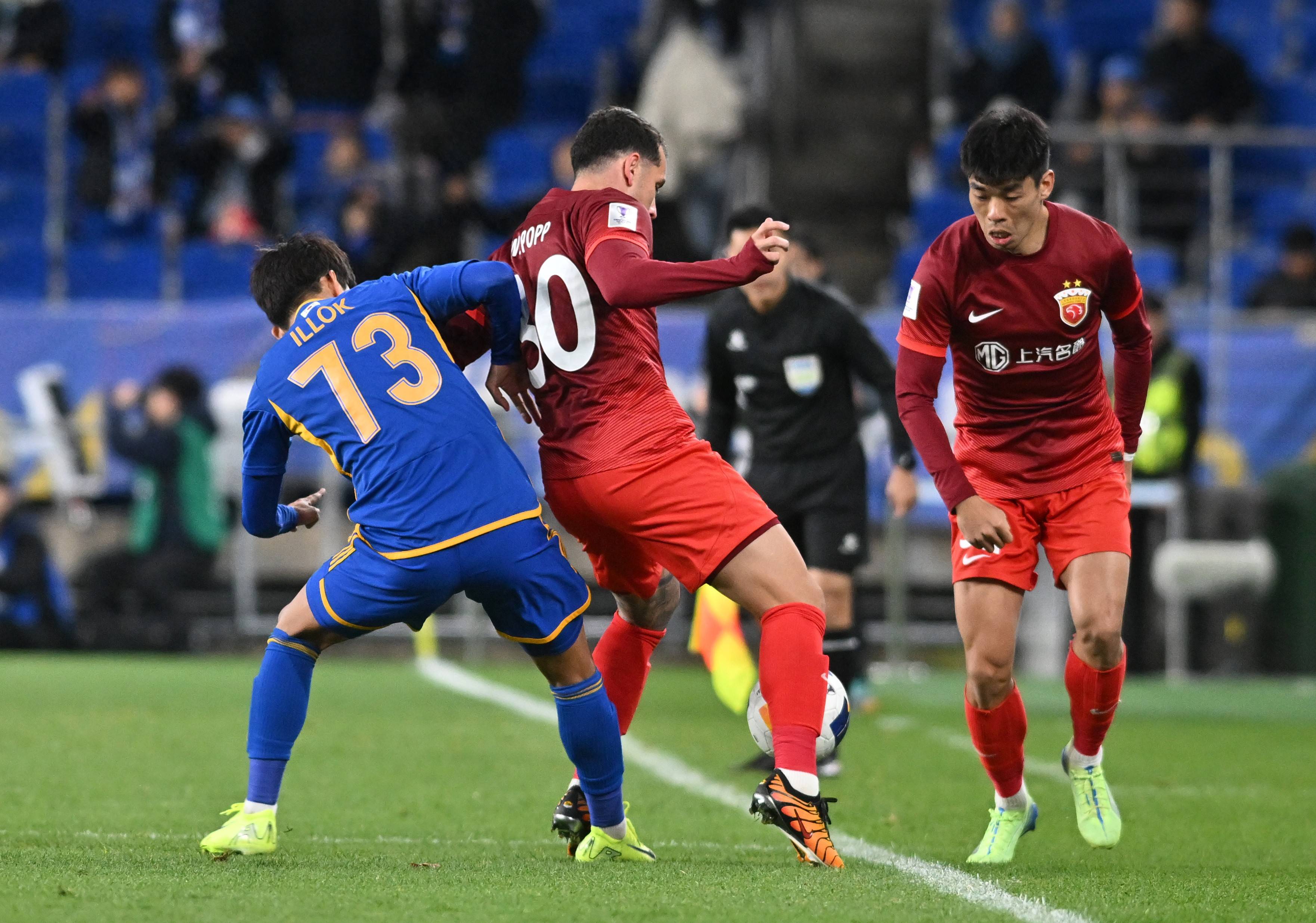 开云体育平台APP-包含中超四强争锋，亚冠冠军之路岌岌可危的词条