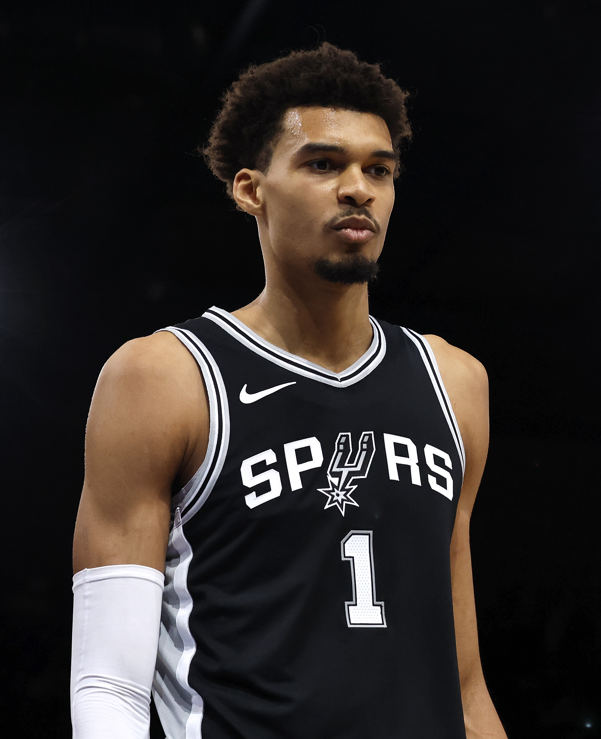 开云平台-关于首发登场的年轻球员展现出巨大潜力的信息