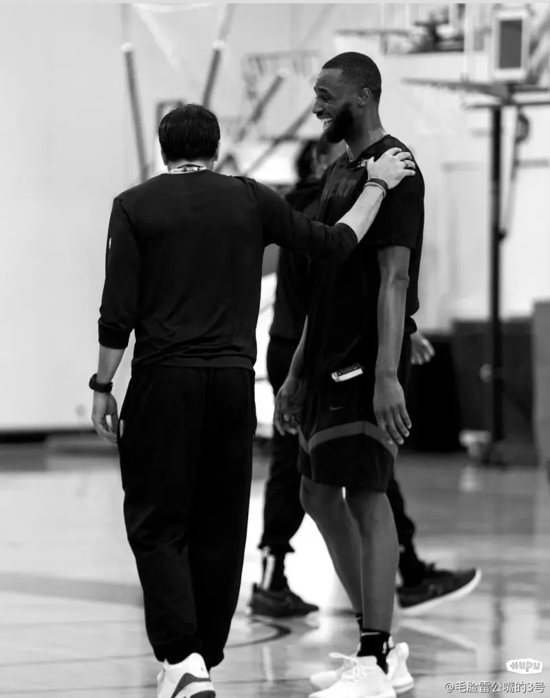 开云体育平台APP-NBA球员在训练时展现职业素养