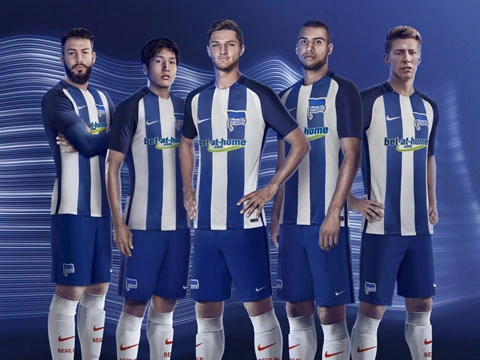 开云官网-柏林赫塔客场惨遭沙尔克击败