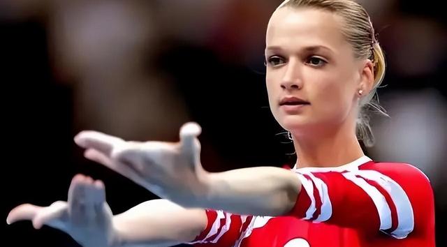 开云APP-俄罗斯体操选手表现抢眼，斩获金牌的简单介绍