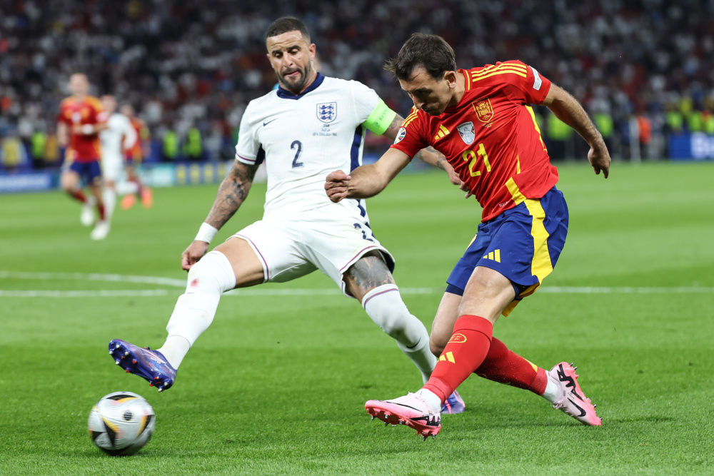 荷兰队在国际足球大赛中夺冠 荷兰队在国际足球大赛中夺冠