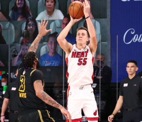 瑞士新秀火力全开，成为关注焦点