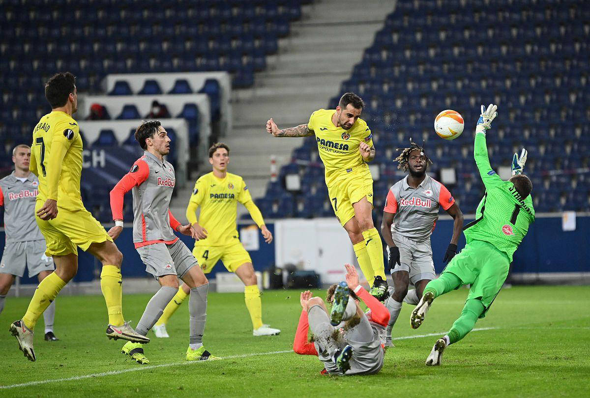 巴塞罗那主场逼平比利亚雷亚尔，梅西再破门