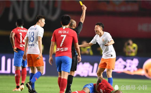 河南建业再度遭遇挑战,球队氛围需要调整 河南建业再度遭遇挑战,球队氛围需要调整