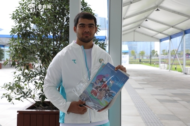 开云体育中国-乌兹别克斯坦举重选手夺冠，喜获好成绩