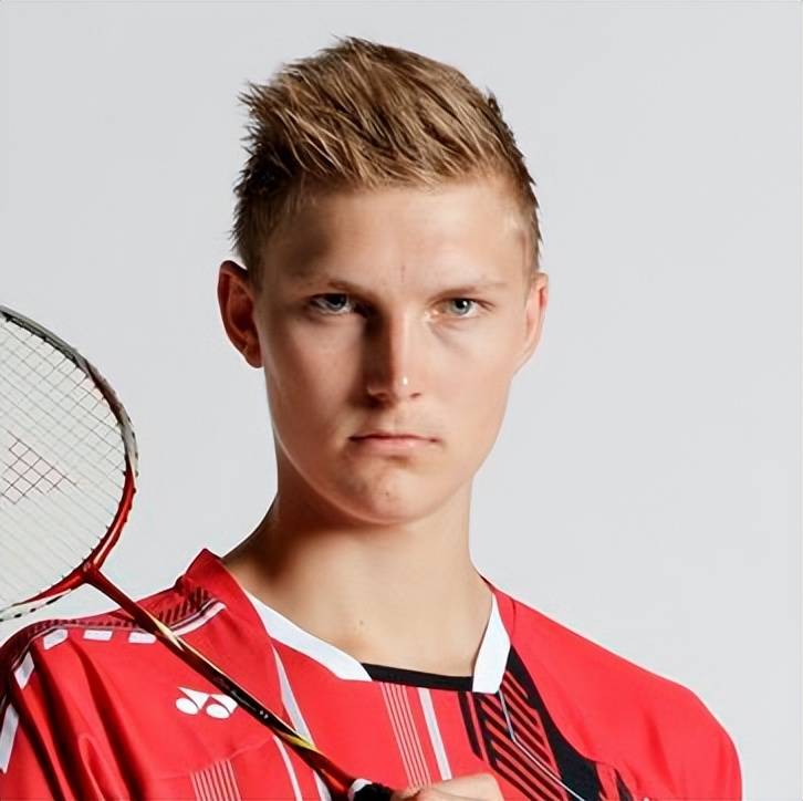 泰国队完胜日本队,安赛龙扛起全队 泰国队完胜日本队,安赛龙扛起全队