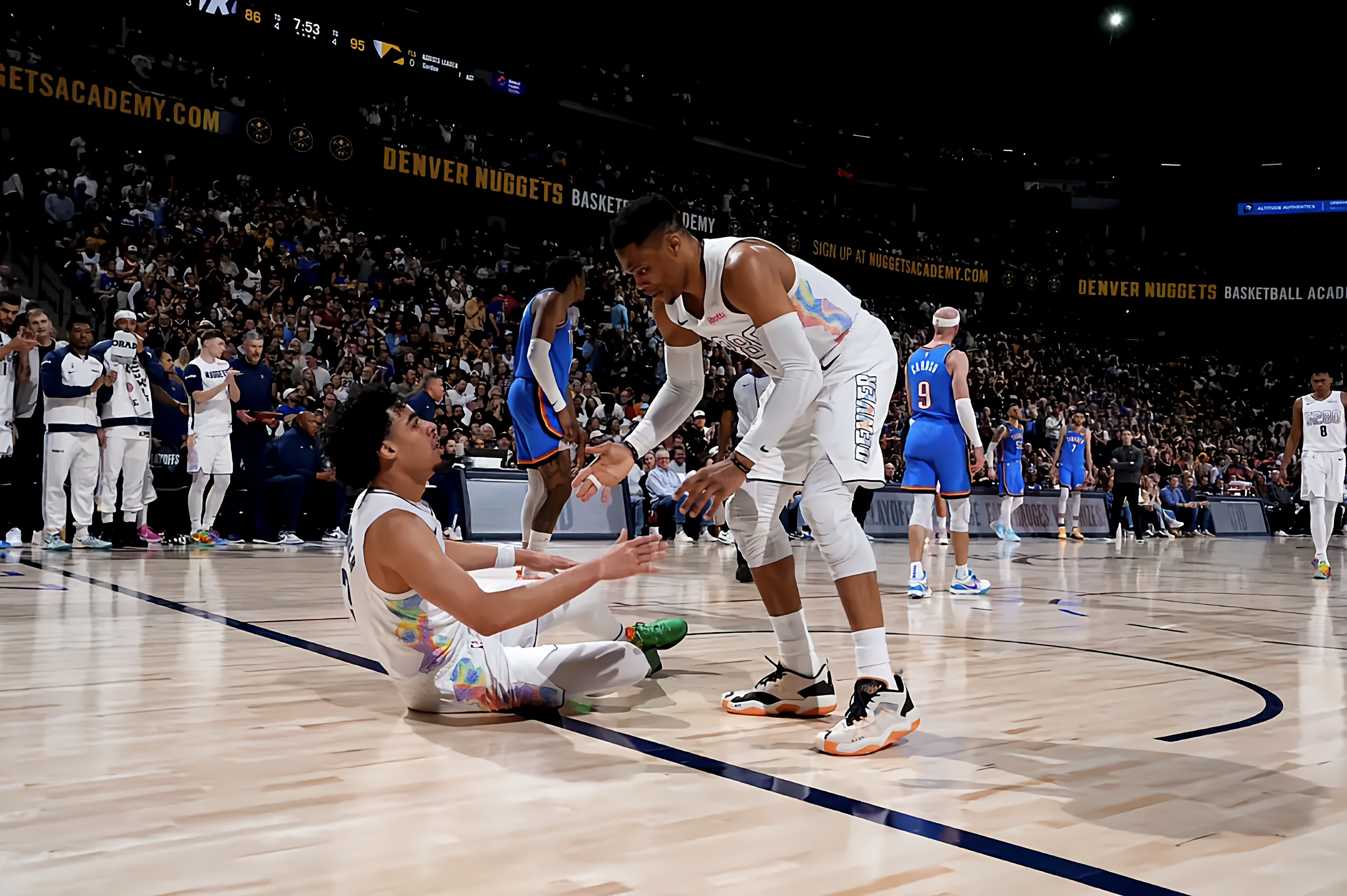 国王绝杀掘金，保罗统治全场