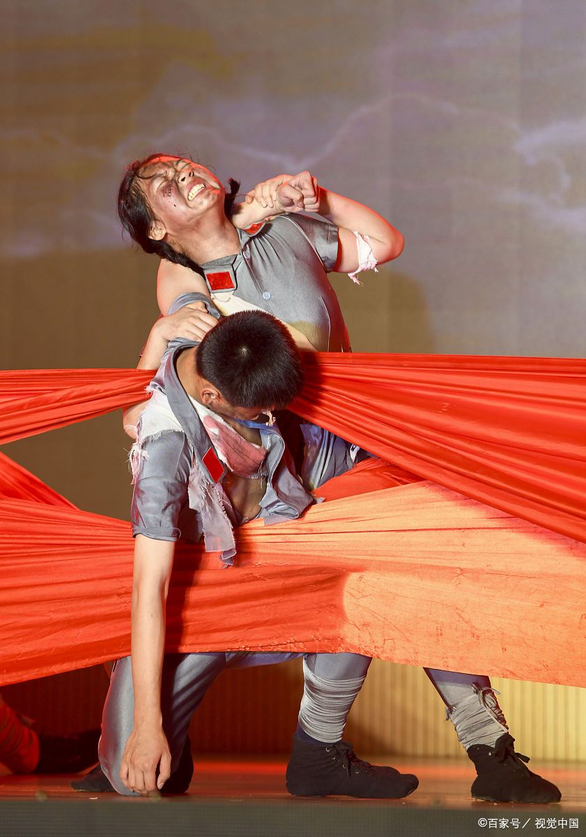 开云体育入口-激烈对抗掀起观赛热浪，观众欲罢不能