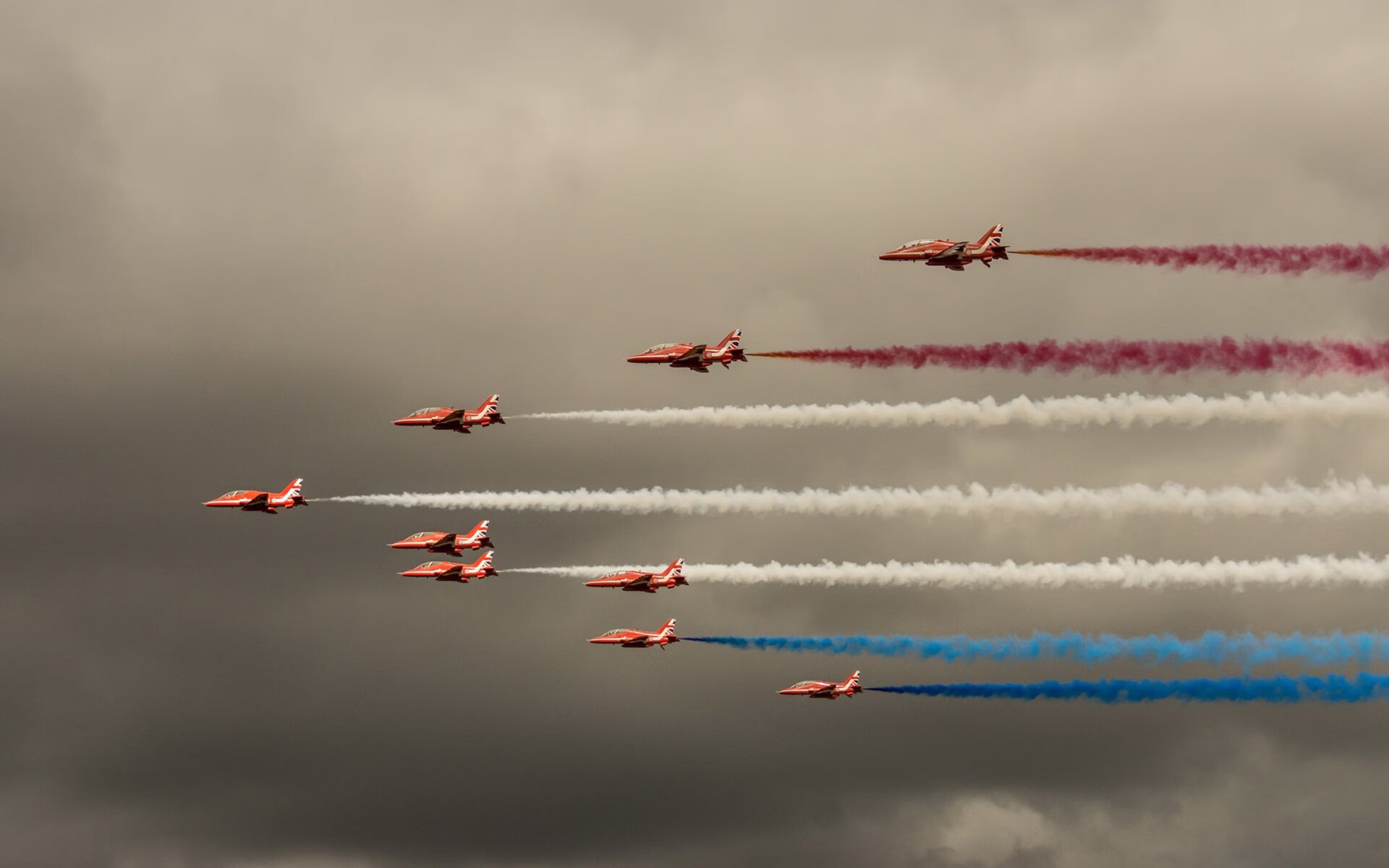 当沉默的瑞士军刀出鞘，曼城的钢铁防线有了最锋利的刃