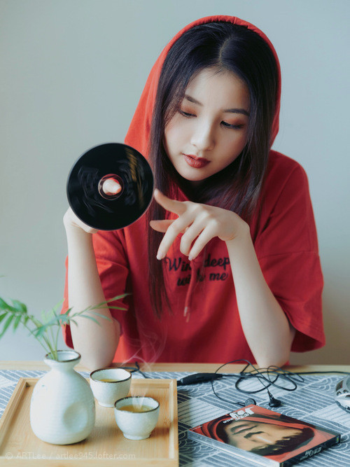 开云体育登录-纪律的栅栏与失控的野马，体育世界中两种极致的胜利法则