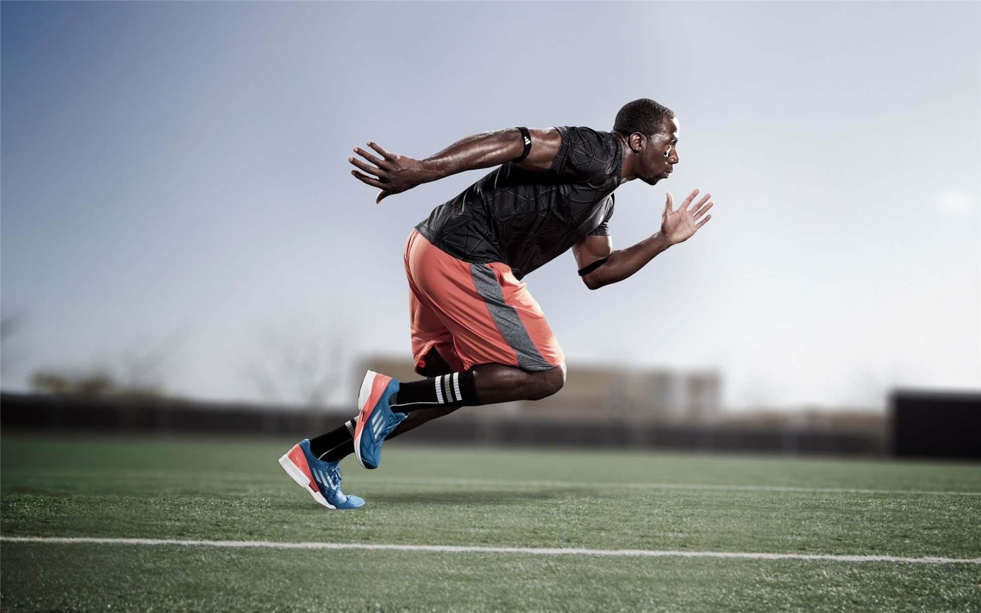 保罗数据全面爆炸，步行者铁血防守锁死湖人