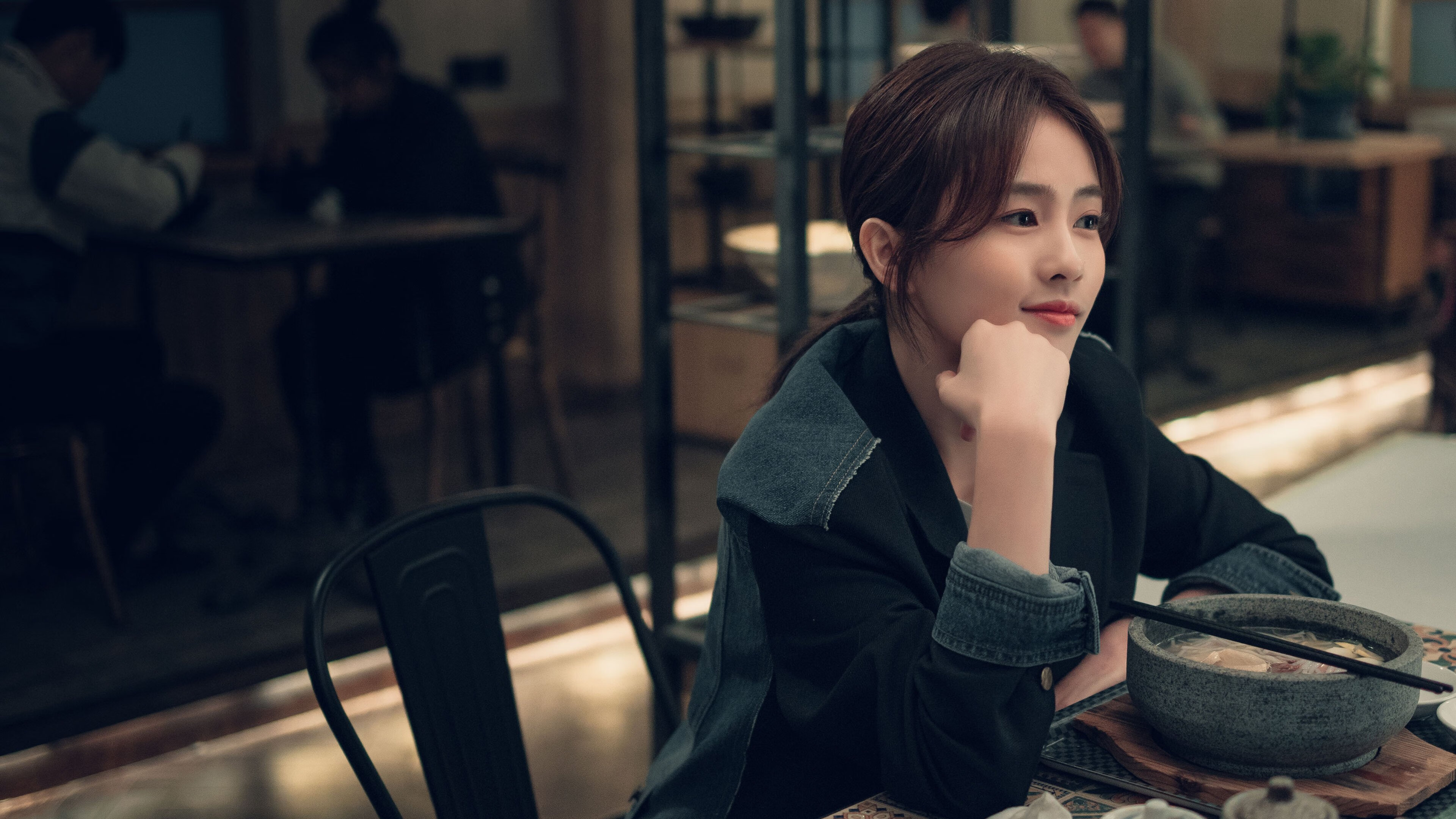 开云官网-双星闪耀，国王制霸雄鹿，马克西化身关键先生