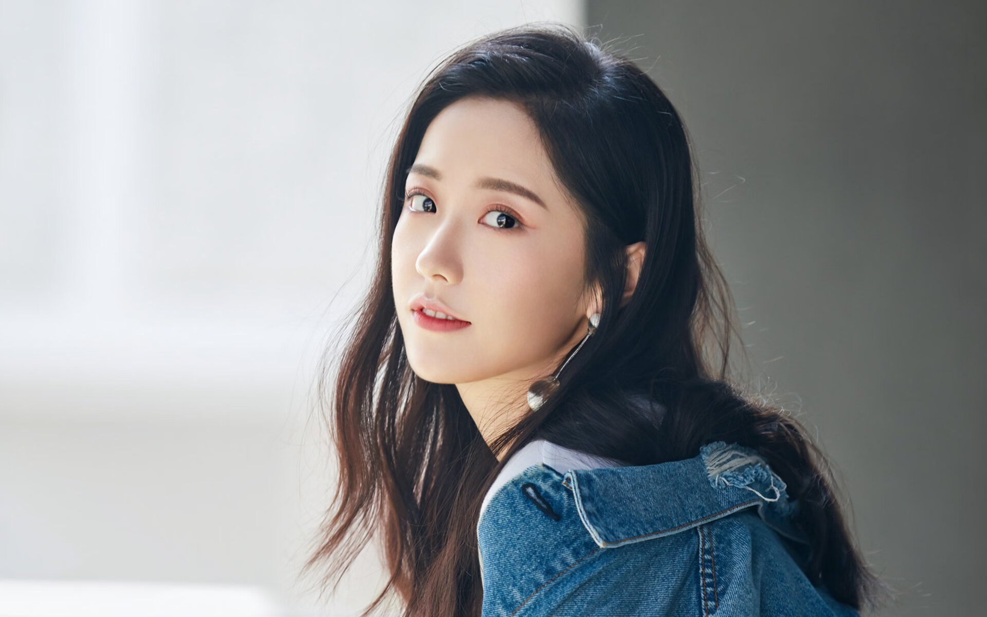 逆流而上者,当一波流与接管时刻定义季后赛的残酷美学