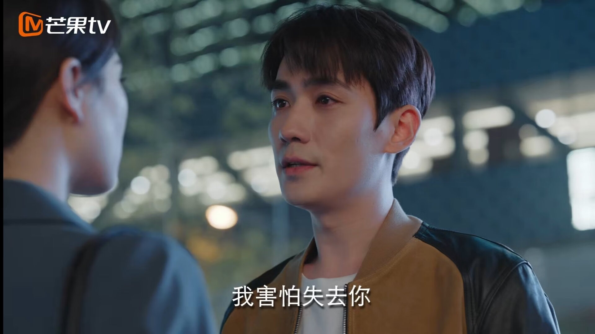 地缘政治风云与赛道激情,委内瑞拉封锁阿尔及利亚背景下,劳塔罗在F1年度争冠中接管比赛